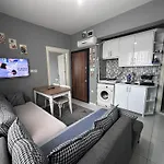 Hotel Sweet In Historical Area