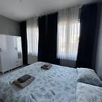Hotel Sweet In Historical Area *