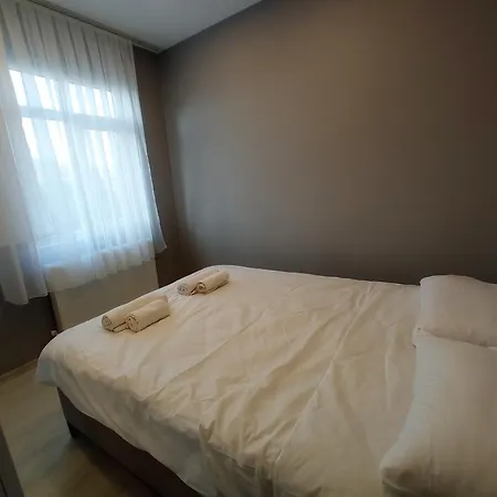 Sweet In Historical Area Hotel