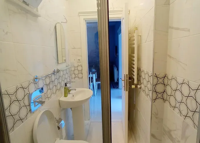 Sweet In Historical Area *