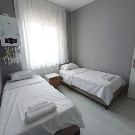 Hotell Sweet In Historical Area